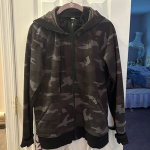 Athleta Triumph L camouflage Hoodie
